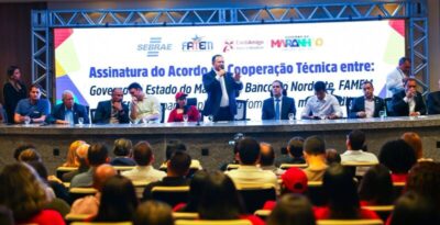 Governo do Estado, Famem, BNB e Sebrae assinam termo de cooperação para ampliação do microcrédito