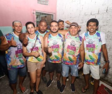Liderado por Quinzinho, Bloco do Gás reúne vários foliões e entra para a história de Peri Mirim