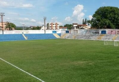 Prefeito Fernando Pessoa paralisa campeonato de futebol de Tuntum, e “investe” na Vaquejada