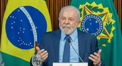 Lula classifica de insanidade proposta que equipara aborto a homicídio