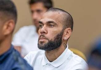 Daniel Alves pode se beneficiar de lei espanhola para anular parte da pena e voltar ao Brasil; entenda