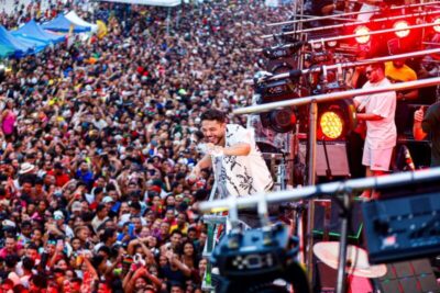 Wesley Safadão, Durval Lelys e Zé Vaqueiro levam cerca de 700 mil pessoas para o encerramento do Carnaval do Maranhão 2025