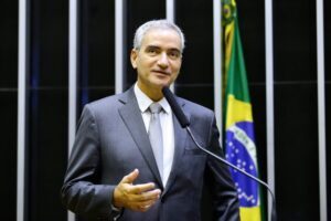 Projeto fixa número máximo de alunos por turma para escolas e creches