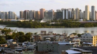 Estudo prova que no Brasil trabalhador paga muito mais imposto de renda do que milionários