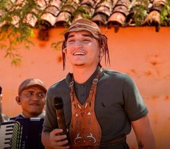 João Gomes tomou uma decisão em nome da saúde, parou de beber após ser diagnosticado com gordura no fígado