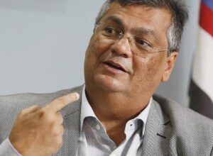 Será que o maldito ICMS deixa chegar no Maranhão? A Petrobras reduziu o valor da gasolina em 9,5% por litro e do diesel 6,5% por litro…