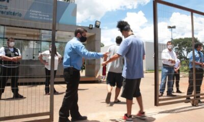 Primeira edição do Enem digital começa a ser aplicada neste domingo (31)