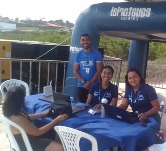 Av. Litorânea recebe Ponto de Atendimento Móvel da Equatorial Maranhão para vendedores ambulantes solicitarem ligações provisórias de energia elétrica para o Carnaval do Maranhão 2025