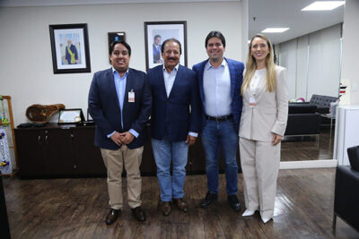 Neto Carvalho se encontra com o ministro André Fufuca em Brasília, que garante apoio para a reconstrução do Estádio Cardosão