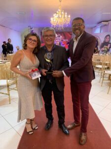 Prefeito Eudes Barros foi premiado com o troféu Político Destaque 2021