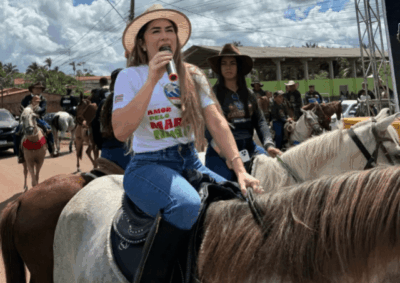 Eva Curió participa da 1ª Cavalgada das Férias em Matões do Norte ao lado de lideranças e populares