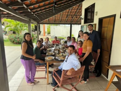 Deputado Hemeterio Weba recebe lideranças de Junco do Maranhão em almoço na sua residência