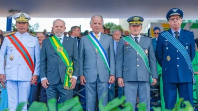 Dois anos do 8 de janeiro: comandantes das Forças Armadas participarão de ato convocado por Lula