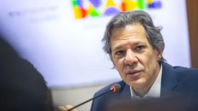 Imposto do Pix? Imposto do cachorrinho? Haddad reage a deepfake e mentira esdrúxula