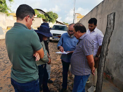 Imagens do dia: Neto Carvalho acompanha obras de pavimentação das ruas de Araioses