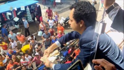 População devolveu apenas R$ 300 jogados pela janela da Câmara de Vereadores de Cândido Mendes