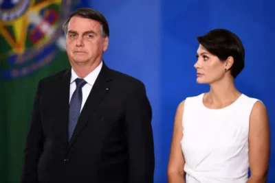 Depósitos em dinheiro vivo: PF identificou repasses de Mauro Cid para Michelle Bolsonaro