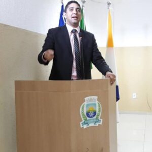 Henrique Junior já está em Brasília pronto para assumir cargo de deputado federal