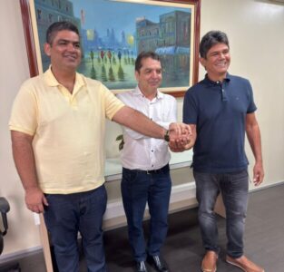 Hilton Gonçalo recebe apoio ao Senado de mais três prefeitos…