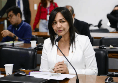 PL de Eliziane para proteger crianças e adolescentes avança no Senado