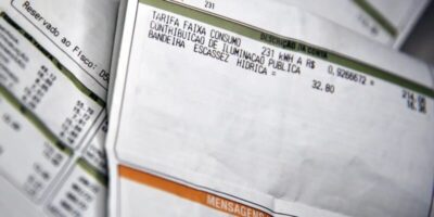Conta de luz ficará mais cara em agosto com bandeira vermelha no patamar 2