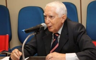 Penha homenageia advogado Kleber Moreira
