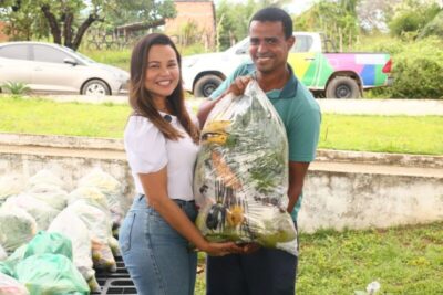 Paço do Lumiar: Primeira-dama Maedja Campos realiza entrega de Cestas Verdes no CRAS do Residencial Morada do Bosque.