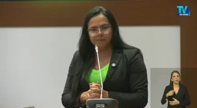 Deputada admite que está devendo ‘Deus e o mundo’ no Maranhão