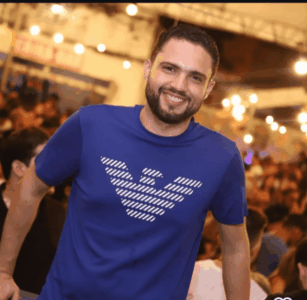 Polícia Federal deflagrou uma operação de busca e apreensão na residência de Kleber Moreira Neto
