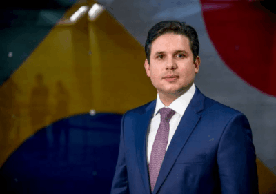 Hugo Motta surpreende ministros ao recorrer no caso Ramagem; nova tentativa deve ser rejeitada