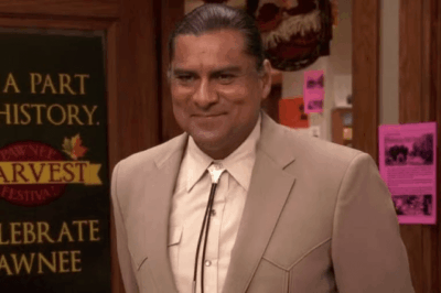 Morre Jonathan Joss, ator de ‘Parks & Recreation’, vítima de ataque homofóbico a tiros