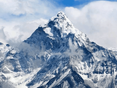 O Monte Everest, ponto mais alto da Terra, não conta com serviço de resgate oficial
