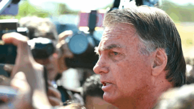 PF não ve relevância em pen drive achado no banheiro de Jair Bolsonaro