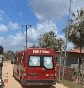 Veículo com turistas tomba no circuito Atins, em Barreirinhas; ninguém ficou ferido