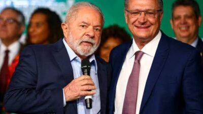 Presidente Lula participa de reunião com Governadores