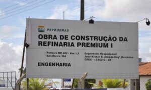 A CIDADE FANTASMA DA PETROBRAS: Refinaria de US$ 20 bilhões no Maranhão virou ruínas e mato