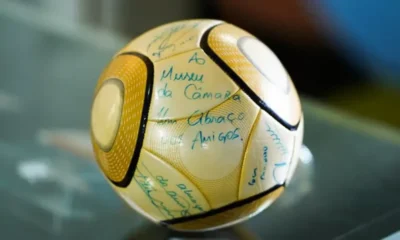 Alexandre de Moraes vota por condenar acusado de furtar bola autografada por Neymar