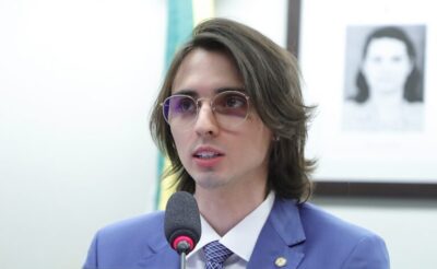 Proposta cria programa para aumentar a oferta de luz e internet em todo o país