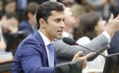 Projeto aumenta pena de estupro e roubo em local de circo ou feira itinerante