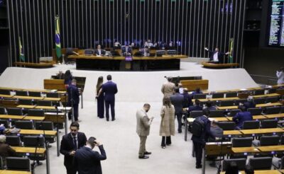 Plenário reúne-se nesta manhã para votar acordos internacionais