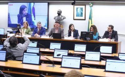 Para especialistas, monitoramento de metas do novo PNE não pode ter viés punitivo
