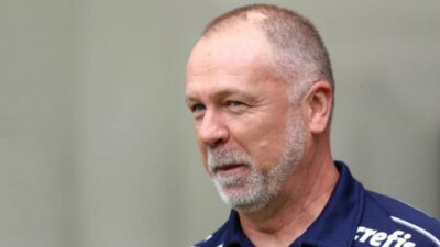 Bahia anuncia demissão de Mano Menezes