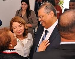 MUDANÇA DE ALVO OU DIÁLOGO PELA UNIDADE/ PACIFICAÇÃO ? DINO MANTÉM A TRADIÇÃO DE PARTICIPAR DA ABERTURA DOS TRABALHOS DO PODER JUDICIÁRIO DO MARANHÃO E PREFERE DIRIGIR  SILEPSE AS AUTORIDADES AMERICANAS