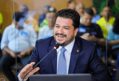 Aprovado Projeto de Lei de autoria do Dr Joel que institui premiação para alunos destaque na rede municipal de SL