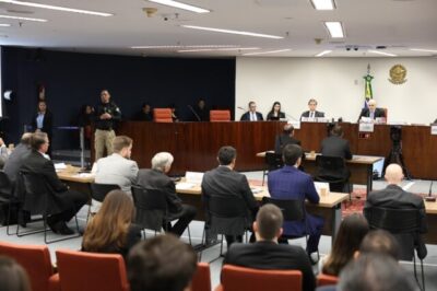 Mauro Cid entrega Bolsonaro: extremista recebeu e editou minuta do golpe
