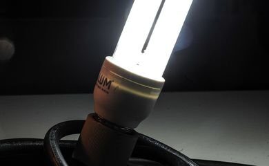 Contas de luz terão aumento em junho com retorno da bandeira vermelha