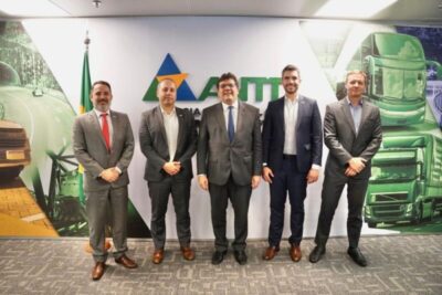 Governador discute telessaúde, atração de investimentos e intermodal do Vale do Parnaíba, em Brasília