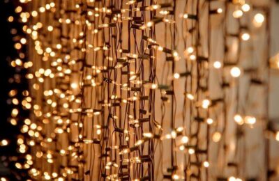 Dicas para montar decoração natalina com segurança