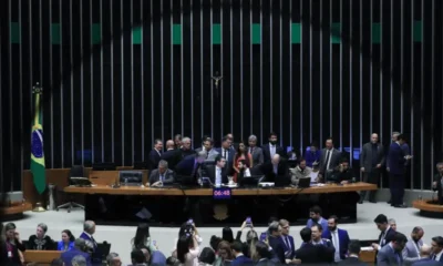 Câmara aprova urgência para PL que proíbe desconto automático no INSS