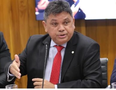 Ingresso do PCdoB na ação sobre o TCE pode encerrar relação do partido com o Governo Brandão